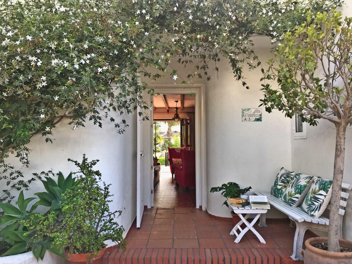 Beachfront Oasis In Costa Del Sol. カレタ・デ・ベレス エクステリア 写真
