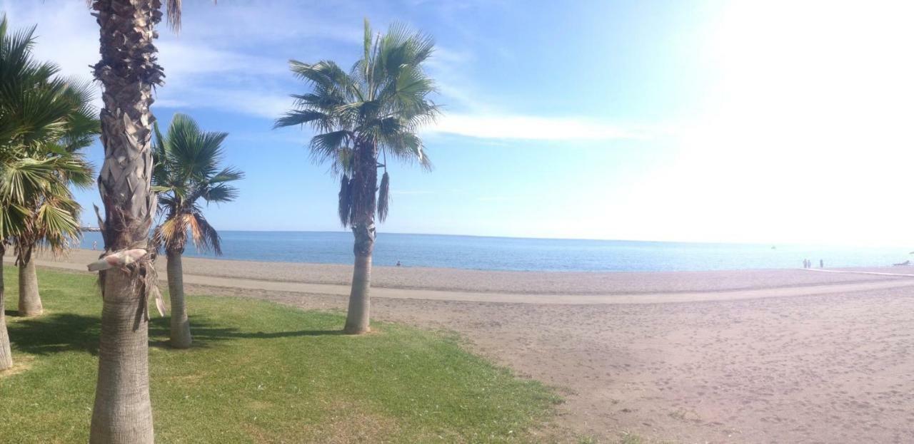 Beachfront Oasis In Costa Del Sol. カレタ・デ・ベレス エクステリア 写真