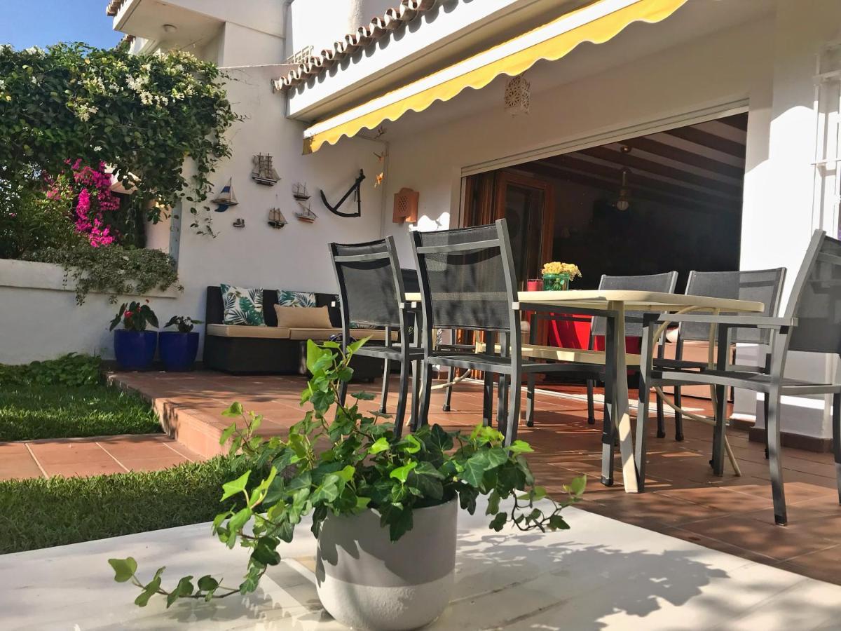 Beachfront Oasis In Costa Del Sol. カレタ・デ・ベレス エクステリア 写真